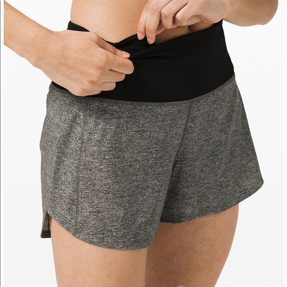 Lululemon Speed up high-rise 4” inseam short - Picture 3 of 5